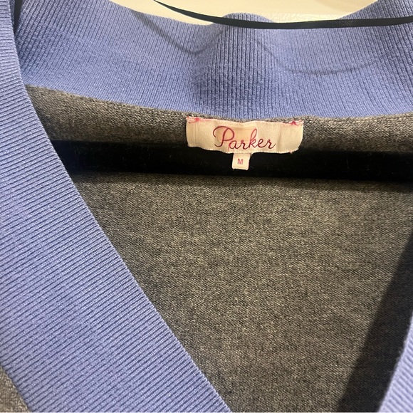 Parker Grey Maxwell Sweater. Size M - Picture 3 of 3